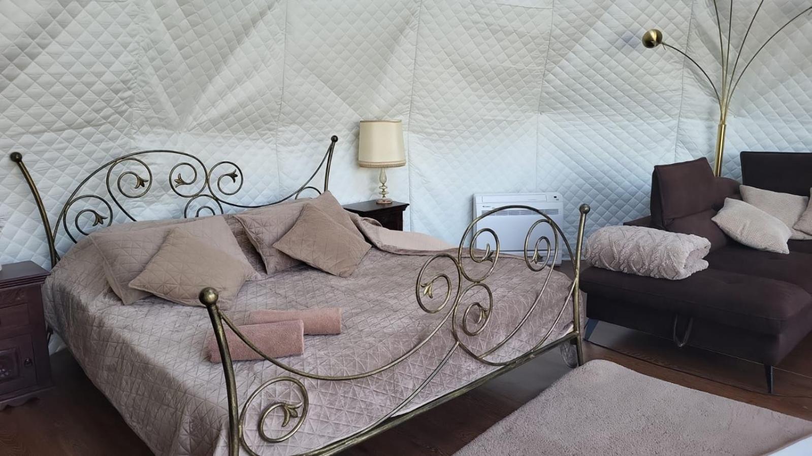 מלון Cedynia Glamping Pod Orlem מראה חיצוני תמונה